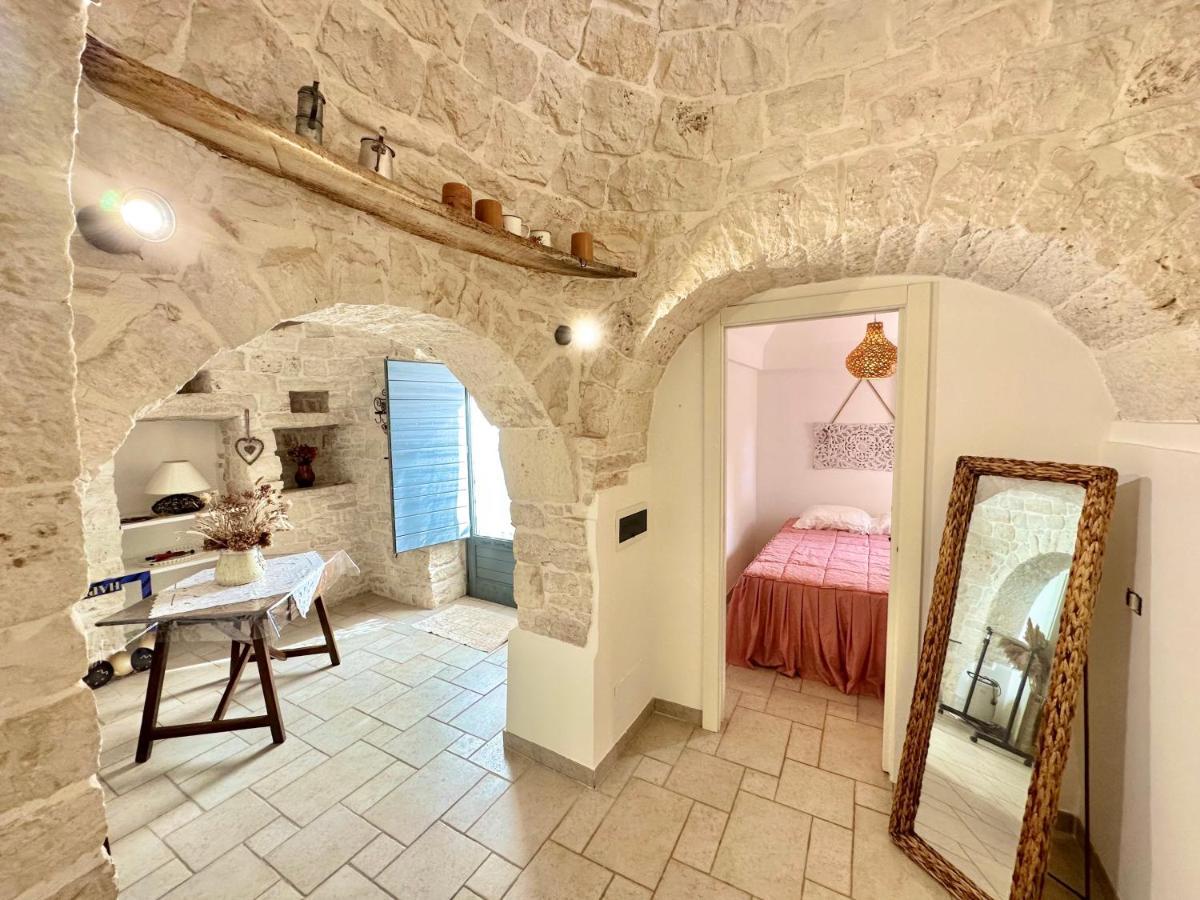 アルベロベッロ Trullo Il Carruboヴィラ エクステリア 写真
